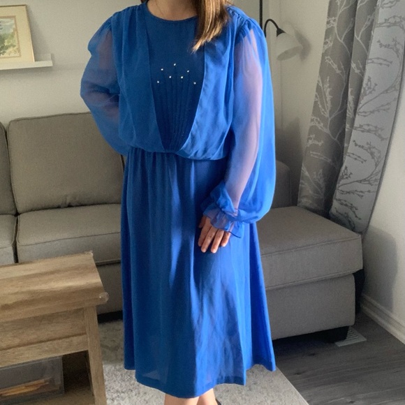 Beautiful Vintage Dress size medium - Picture 4 of 11